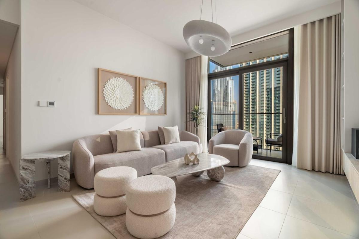 Apartment Burj Crown Luxury - 4br - Only Steps To Mall